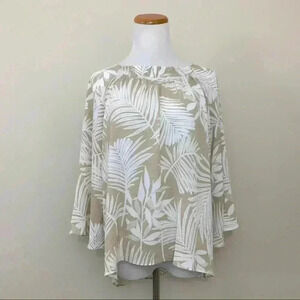 Dana Buchman flowy tan leaf patterned chiffon top